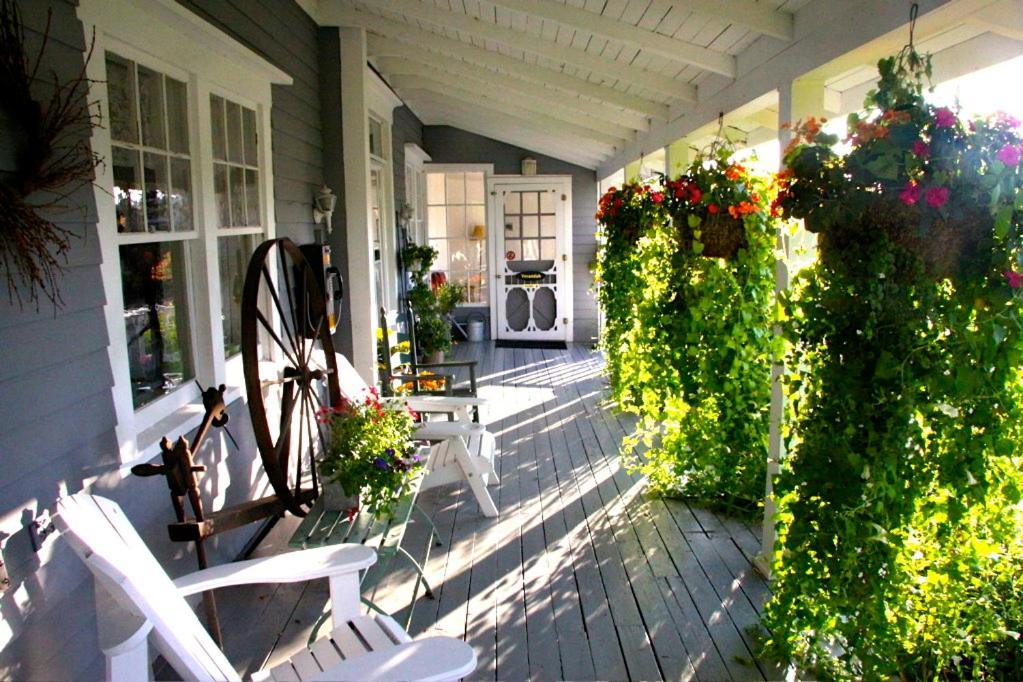 Baddeck Inlet Broadwater Inn & Cottages מראה חיצוני תמונה